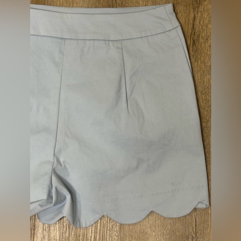 Blue Rain Light Blue Petal Scalloped Hem Shorts, Size M - Picture 6 of 10